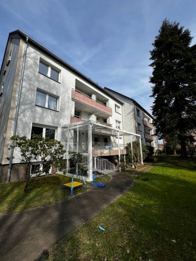 Für die Wohnungseigentümergemeinschaften wurde ein Sanierungsfahrplan vorgestellt, der eine schrittweise energetische Modernisierung für die